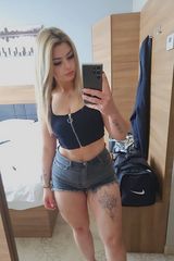 Foto pengguna MarcelaCie