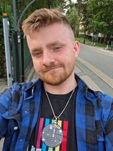Foto pengguna RobertKac