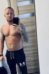 Foto pengguna Adik35