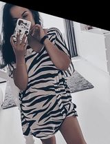 Foto pengguna Celina9