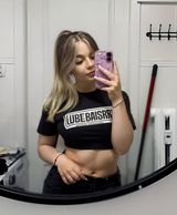 Foto pengguna dominika2003xxx