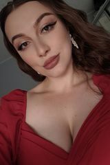 Foto pengguna bombshellfromhell