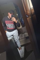 Foto pengguna Adrian57