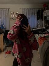 Foto pengguna Lenaa010
