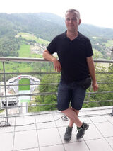 Foto pengguna Mictarn97