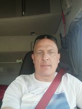 Foto pengguna Fajnylysy
