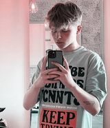 Foto pengguna NotYourBoy00