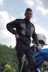 Foto pengguna Trawismx199