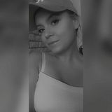 Foto pengguna Korneliaaa1233