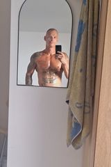 Foto pengguna scarfaceskc