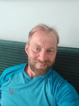 Foto pengguna RobertMikola
