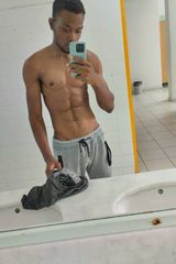 Foto pengguna victorhenry7554