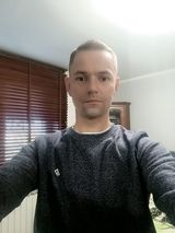 Foto pengguna Half