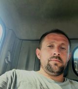 Foto pengguna Hubert654323