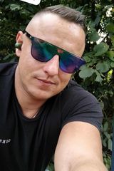 Foto pengguna LukasLukas13