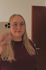 Foto pengguna Natalcia8899