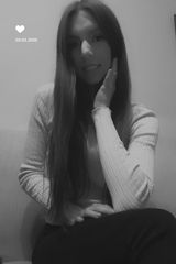 Foto pengguna karolina2220011
