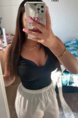 Foto pengguna lauraaaez