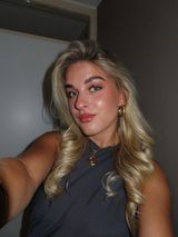 Foto pengguna Sophieolivia12