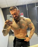 Foto pengguna UnderCovered2