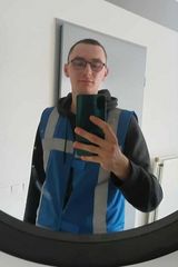 Foto pengguna patrykwrona4