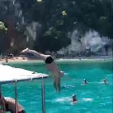 Foto pengguna Liroy2209