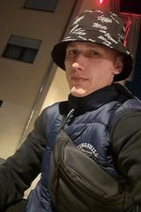 Foto pengguna Armanii1916