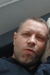 Foto pengguna TomaszeKKKKK