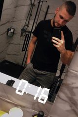 Foto pengguna Lukiii999666