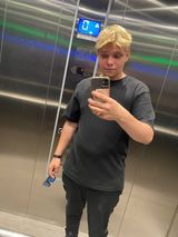 Foto pengguna Mikejson