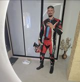 Foto pengguna Adam5050