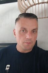 Foto pengguna Adi8585