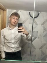 Foto pengguna Gggghg