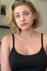 Foto pengguna victoriasandra732