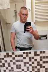 Foto pengguna aadziu884