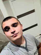 Foto pengguna karolchel6