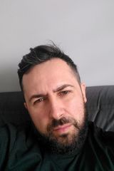 Foto pengguna piotrmobile663