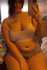 Foto pengguna roseanna444x