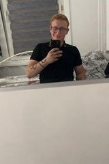 Foto pengguna kk6zwqhjr8