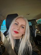 Foto pengguna Lauraaa33