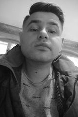 Foto pengguna RobertYXZ