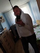 Foto pengguna useR666