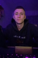 Foto pengguna Miszikiszi20