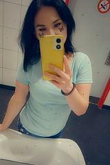 Foto pengguna Dzasminaa