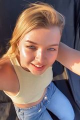 Foto pengguna Bluesuiteee