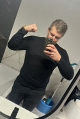 Foto pengguna morisbenczer13