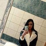 Foto pengguna julkawisnia442003