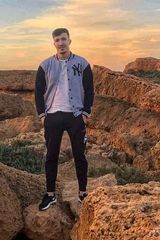 Foto pengguna abdoubourrouh