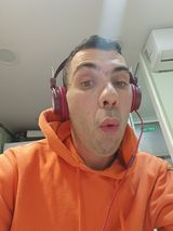 Foto pengguna danieldelfin824