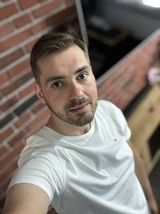 Foto pengguna wbqhjh2qcz